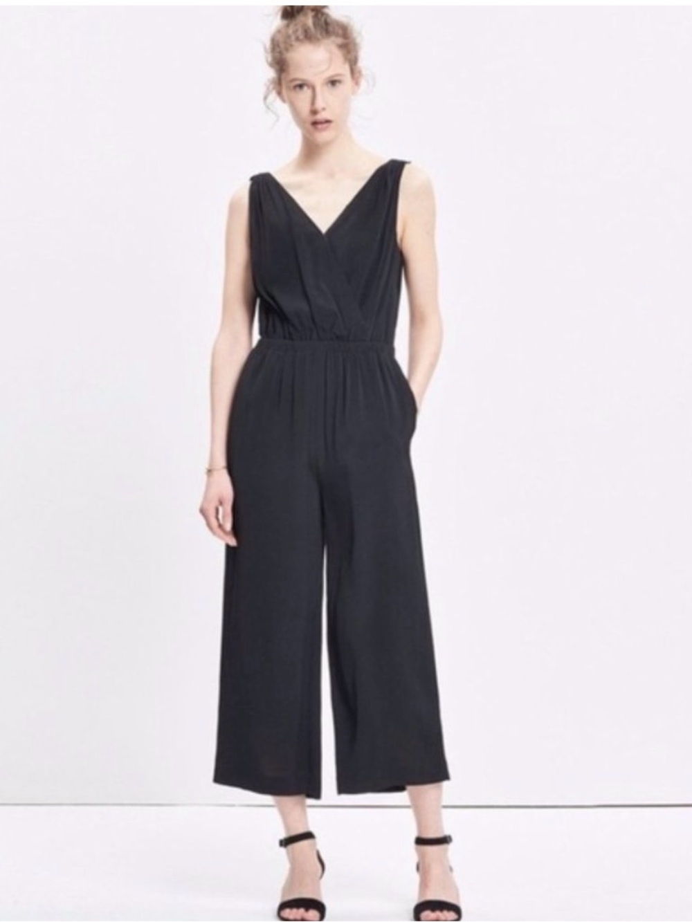 Women's Madewell | V-Back Wide Leg Capri Jumpsuit in Black Size Small